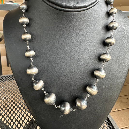 Graduated & Spaced Navajo Pearls